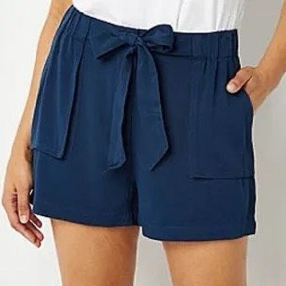 Frye Pants - NWOT Frye Pull On Tie Waist Shorts in Navy Blue Size Large